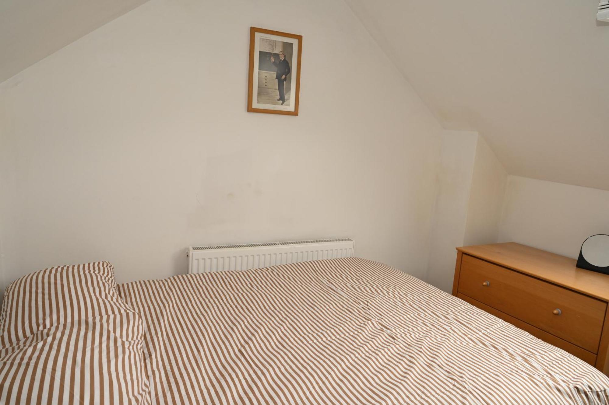 Cozy Luton Lägenhet Chatham  Exteriör bild