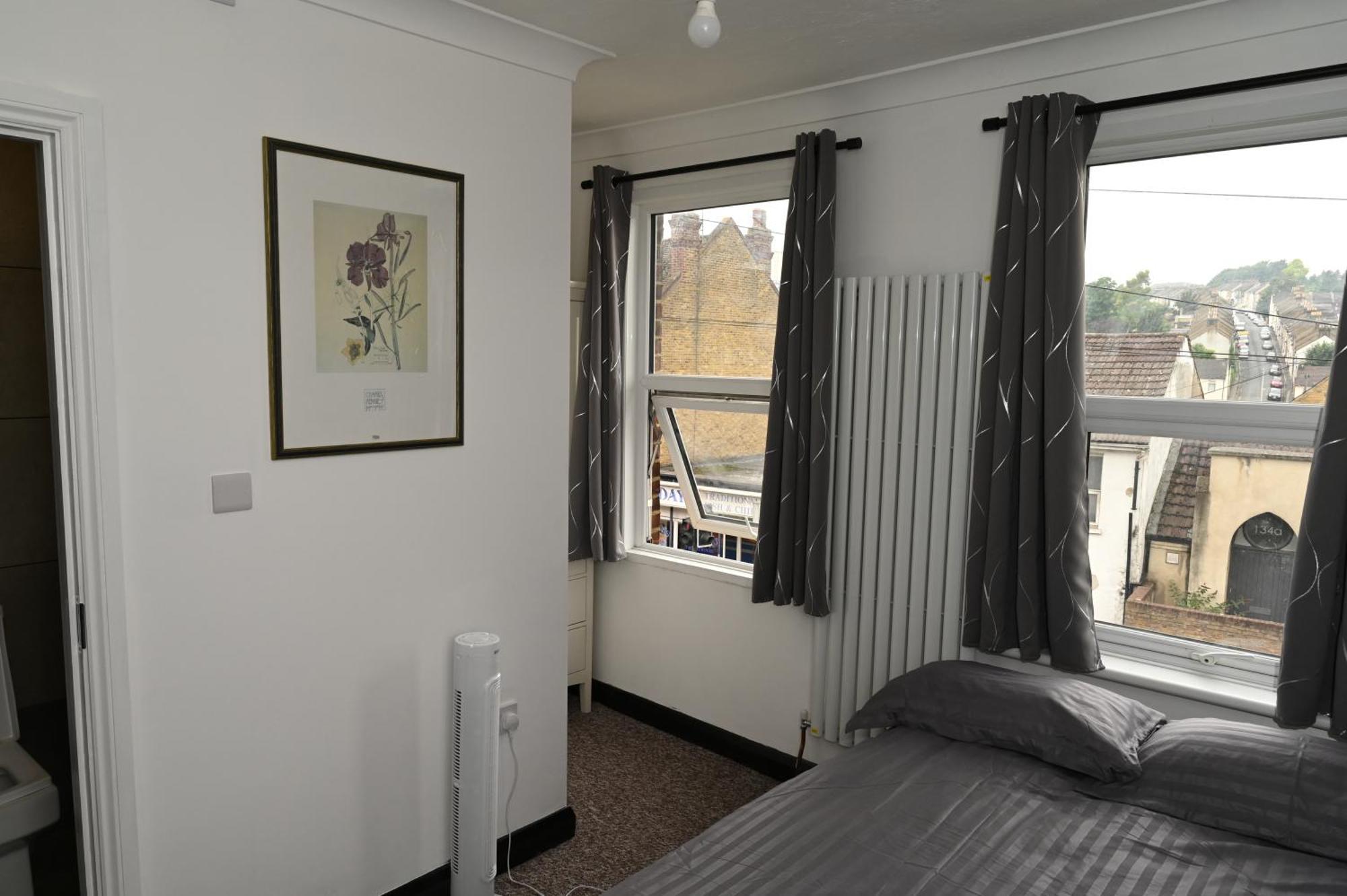 Cozy Luton Lägenhet Chatham  Exteriör bild